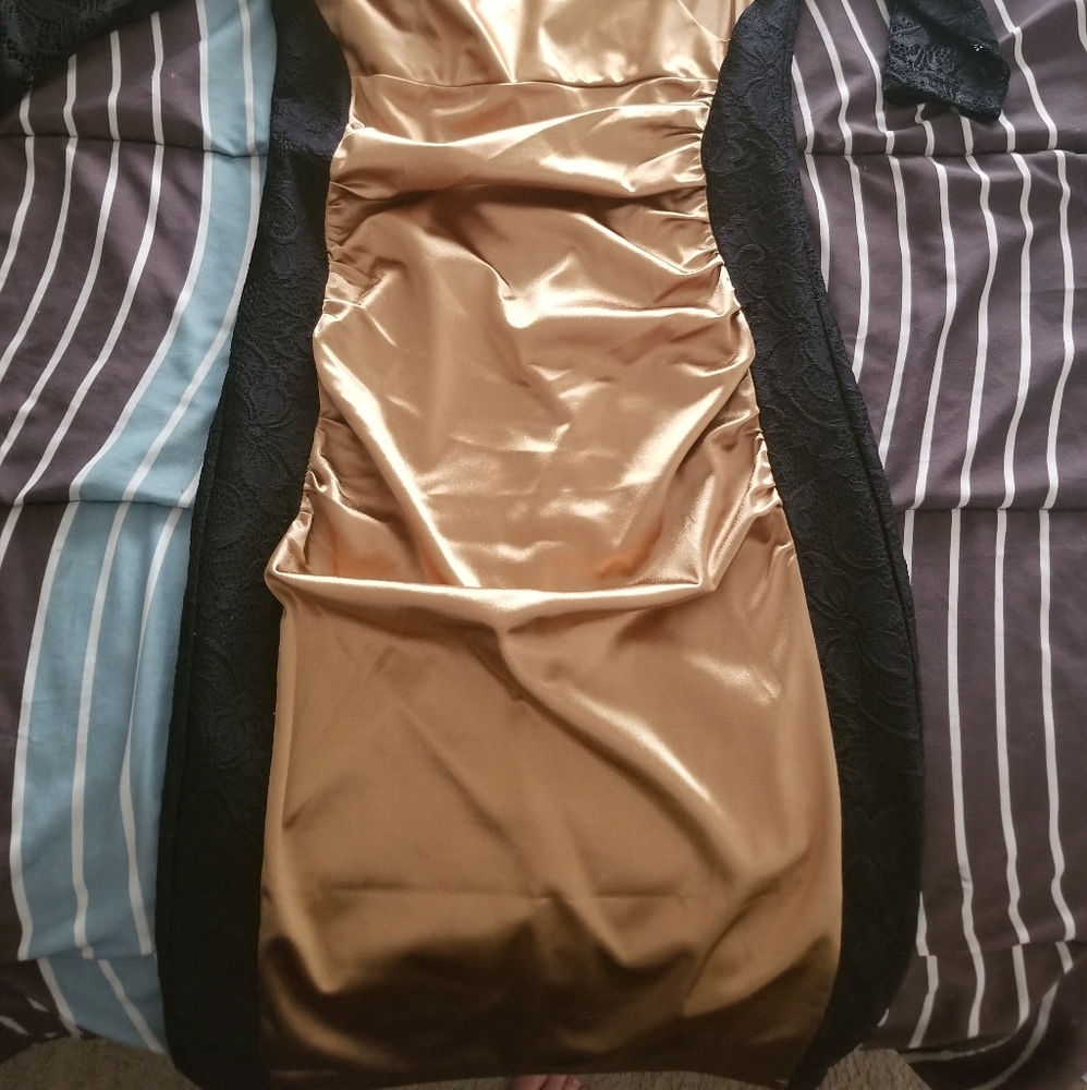 Dress - Picture 2 of 2